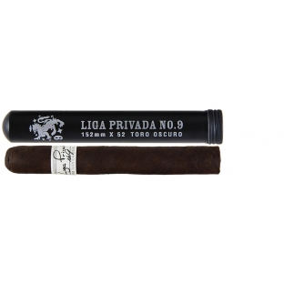 cygaro z linii drew estate liga privada no 9 w czarnej, eleganckiej tubie