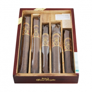 wspaniały sampler ręcznie robionych cygar z Nikaragui marki oliva