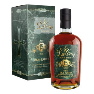 aromatyczny 15-letni rum o bursztynowym kolorze