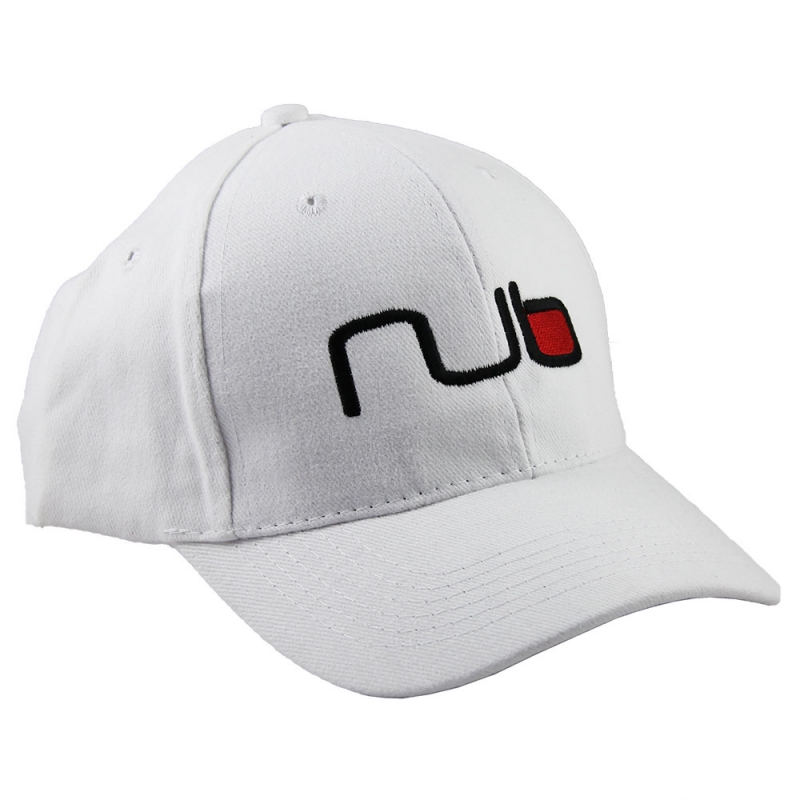 stylowa biała czapka z logo nub dla miłośników marki