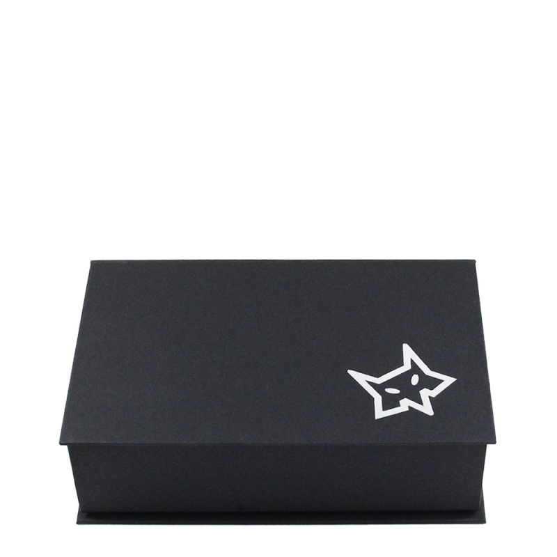 stylowe pudełko kartonowe na obcinarkę z logo marki fox