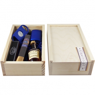 zestaw prezentowy cigarro.pl z cygarem ep carillo oraz koniakiem hennessy
