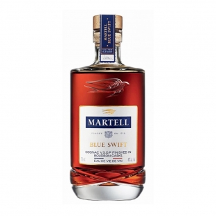 dojrzewający przez 10-12 lat w beczkach dębowych koniak martell vsop