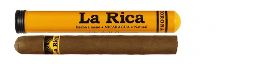 nikaraguańskie cygaro la rica w rozmiarze corona do wypalenia w godzinę