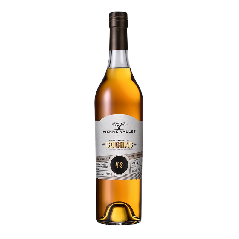 francuski koniak Pierre Vallet VS w butelce o pojemności 0,7l francuski koniak Pierre Vallet VS w butelce o pojemności 0,7l