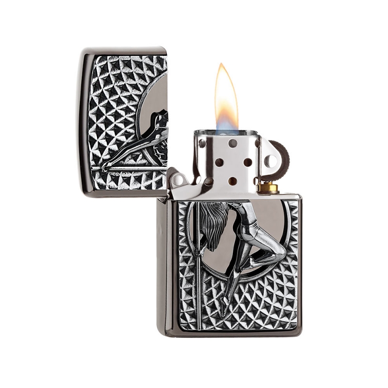 zapalniczka marki zippo wyposażona w system windproof