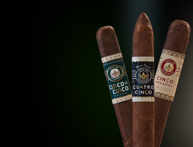 <div style="color:#ffffff;font-weight:bold;font-size:16px;margin-bottom:1px;">Joya de Nicaragua<br /></div>
<div style="color:#ffffff;font-weight:bold;font-size:14px;margin-bottom:5px;">Cinco de Cinco<br /></div>
<div style="color:#ffffff;font-weight:bold;font-size:14px;margin-bottom:5px;">Cuatro Cinco<br /></div>
<div style="color:#ffffff;font-weight:bold;font-size:14px;margin-bottom:5px;">Cinco Decadas<br /></div>
<div style="color:#ffffff;font-weight:bold;font-size:14px;margin-bottom:5px;"><br /></div>
<br />
<div>
    <span style="color:#ffffff;font-weight:bold;font-size:17px;">62,00 zł </span>
    <span style="color:#ffffff;text-decoration:line-through;font-size:14px;"></span>
</div>
