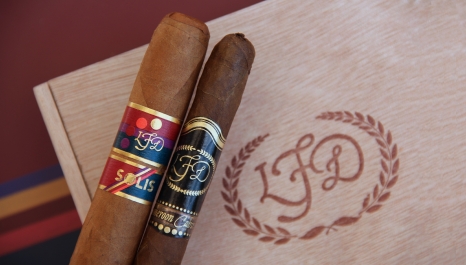 Nowości La Flor Dominicana - LFD Solis i Cameroon Cabinet Lancero