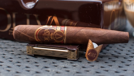 Recenzja cygara miesiąca Oliva Serie V 135th Anniversary Perfecto