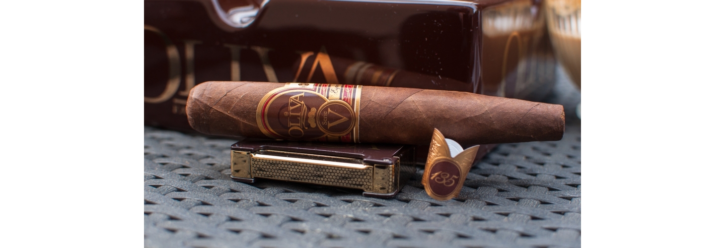 Recenzja cygara miesiąca Oliva Serie V 135th Anniversary Perfecto